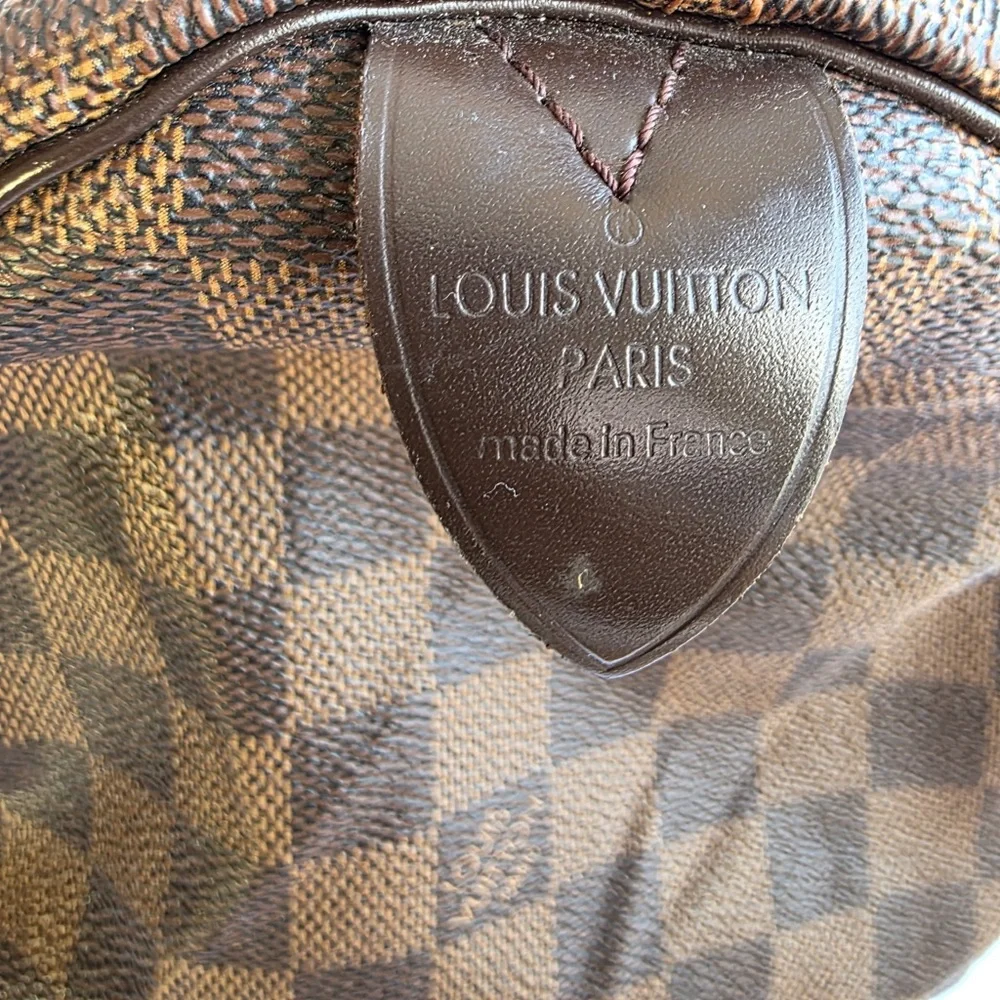 Authentic LOUIS VUITTON Speedy 35 in Damier Ébène